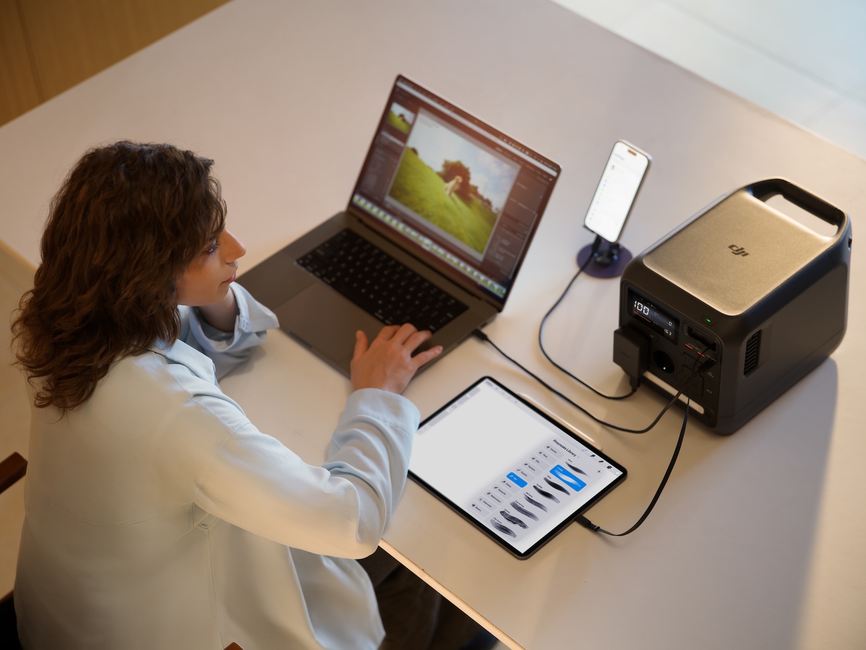 Desktop Charging Station